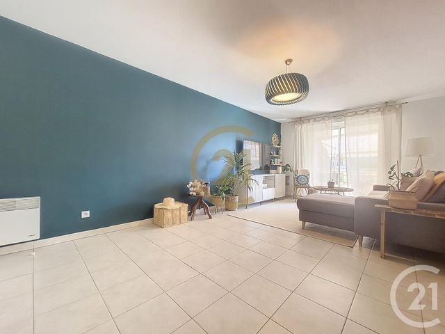 Appartement F2 à louer - 2 pièces - 49.97 m2 - DRAGUIGNAN - 83 - PROVENCE-ALPES-COTE-D-AZUR - Century 21 Haussmann Immobilier