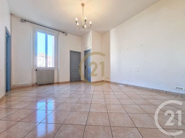 Appartement F3 à vendre - 4 pièces - 76.45 m2 - DRAGUIGNAN - 83 - PROVENCE-ALPES-COTE-D-AZUR - Century 21 Haussmann Immobilier